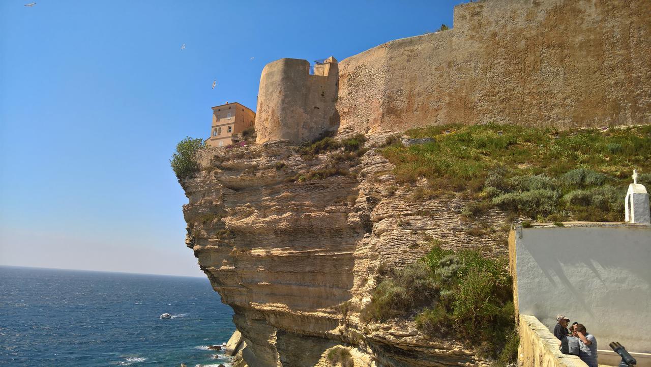 L'Escale Hotel Bonifacio  Bagian luar foto